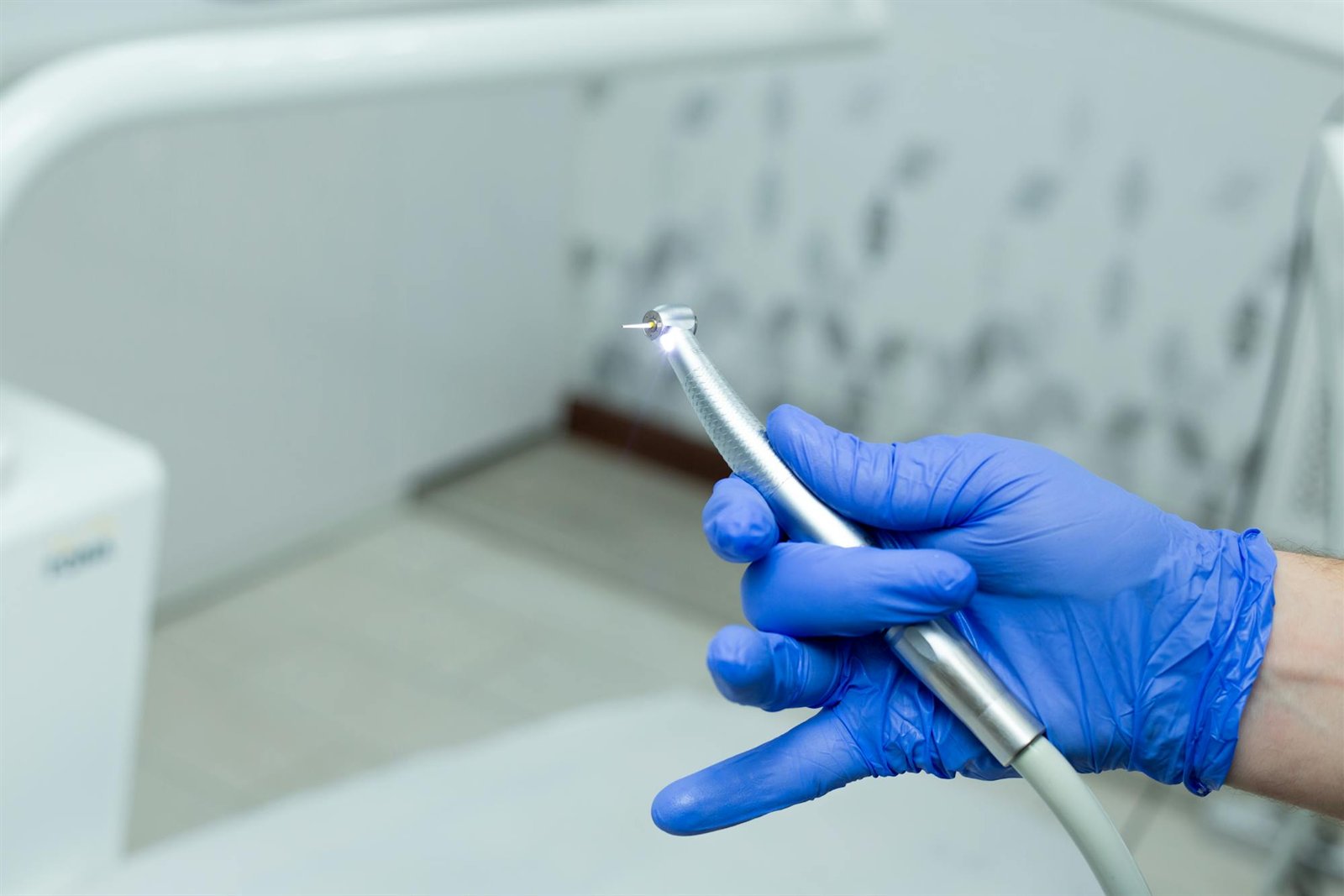 otturazioni dentali estetiche a Salerno